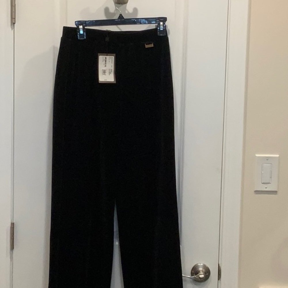Black Saint John sport Pants. New with tags. Sz P